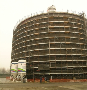 Vista del serbatoio durante i lavori