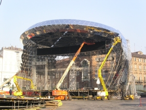 Palco in costruzione